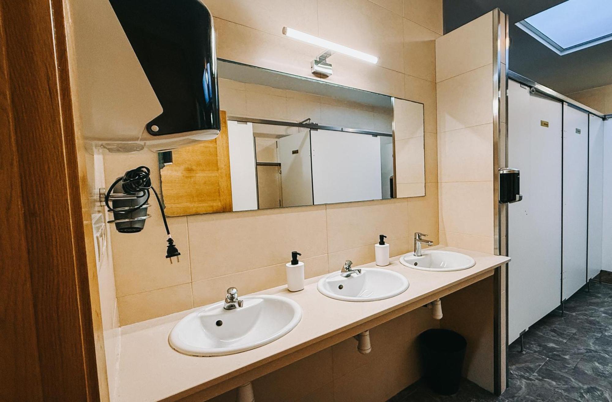 Albergue Lecer Sobrado Porta المظهر الخارجي الصورة